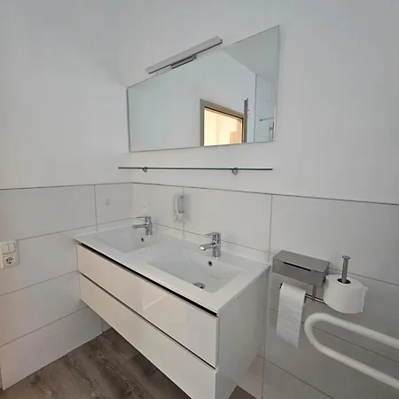 Апартаменты Centro - Bis 9 Gaeste *